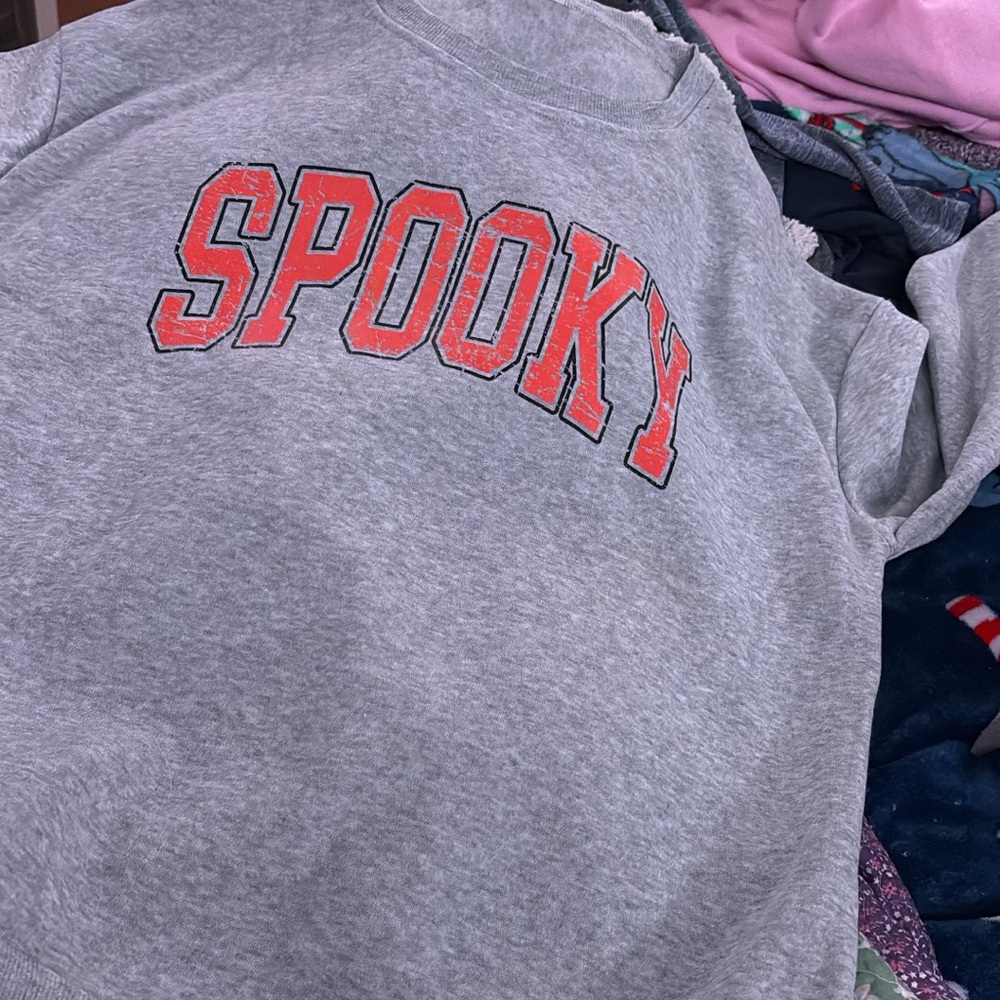Gray 'Spooky' Sweatshirt